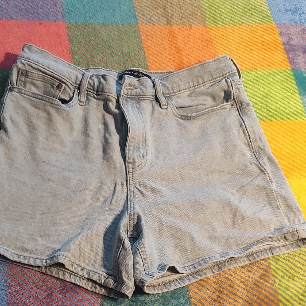 Women's Light Wash Denim Shorts, Size 12